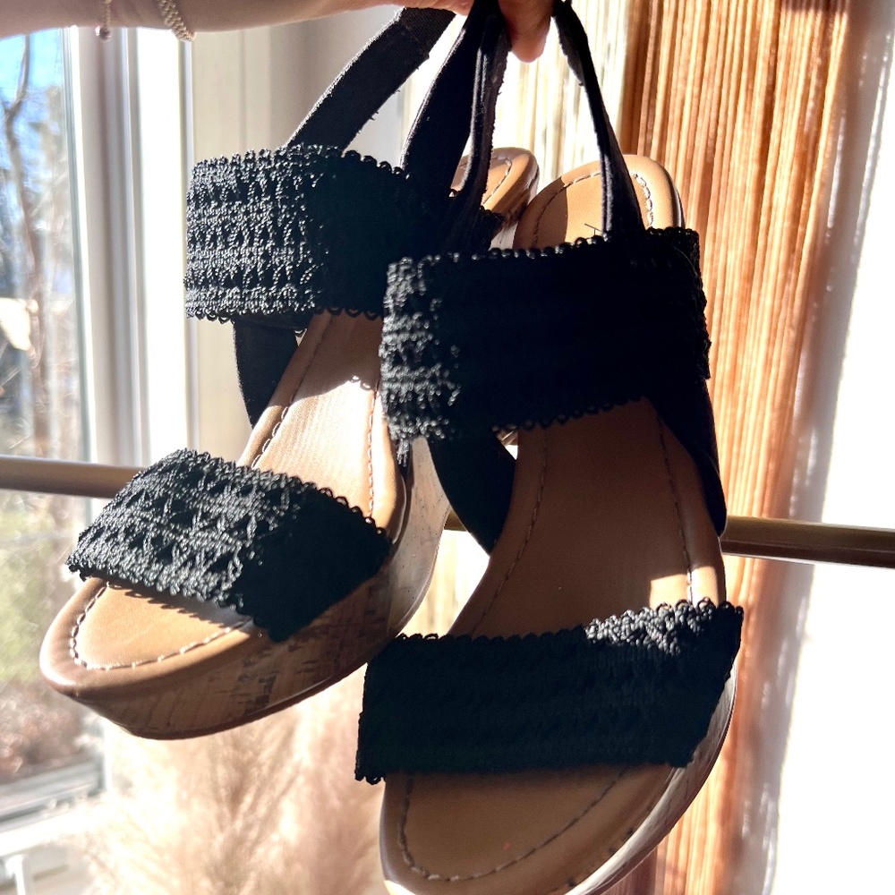 American Eagle Crotchet Wedge Heels